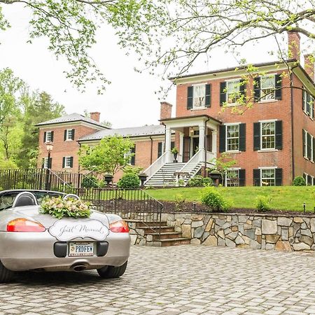 Braehead Manor Hotel Fredericksburg Exterior photo